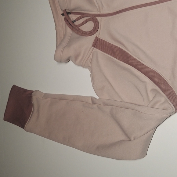 Dash Pink Under Armour Dockside full-zip sweatshirt - Picture 2 of 13